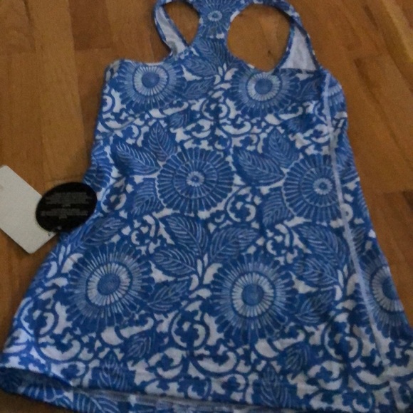 Lululemon - Picture 2 of 2